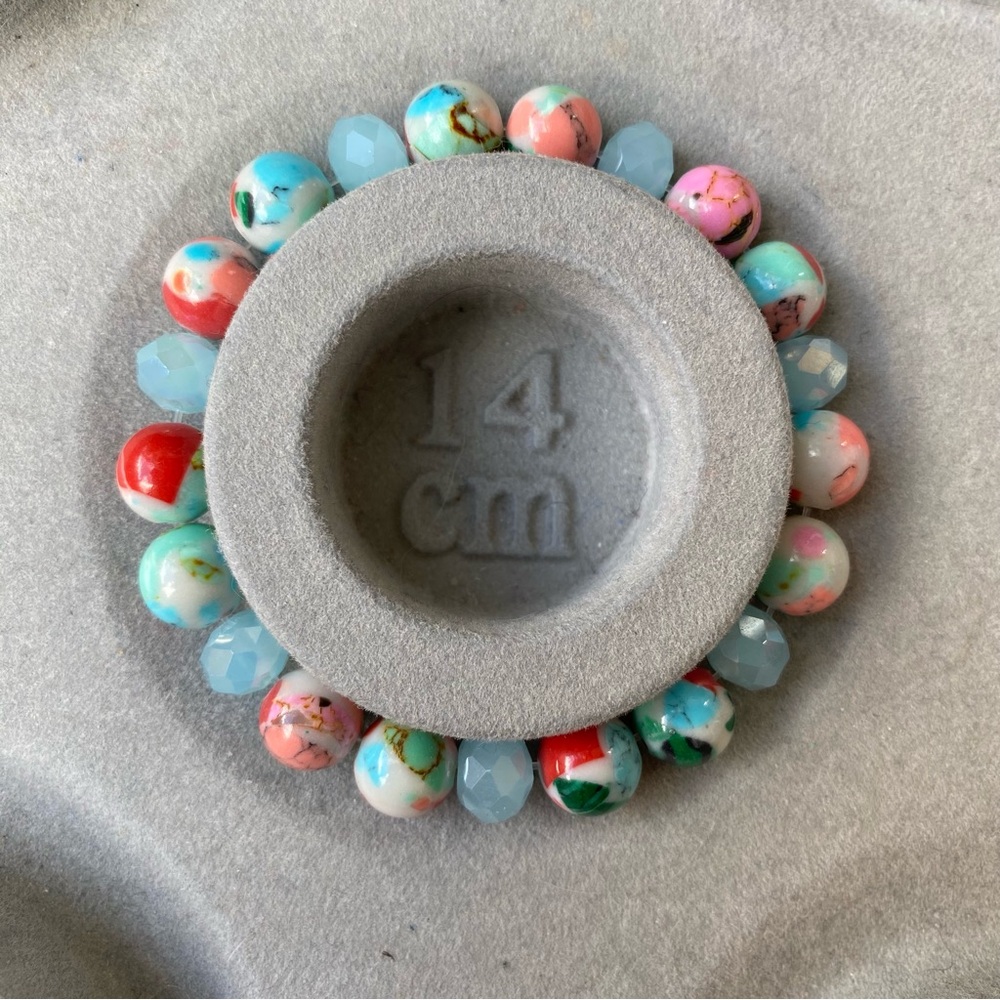 Handmade bracelets - Picture 4 of 5